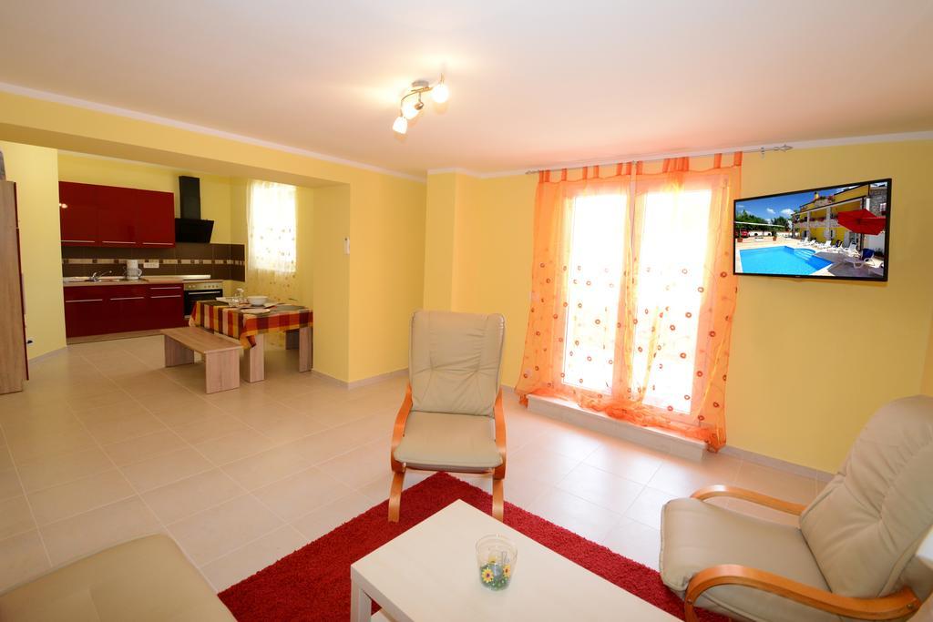 Apartments Villa Mimi Višnjan Quarto foto