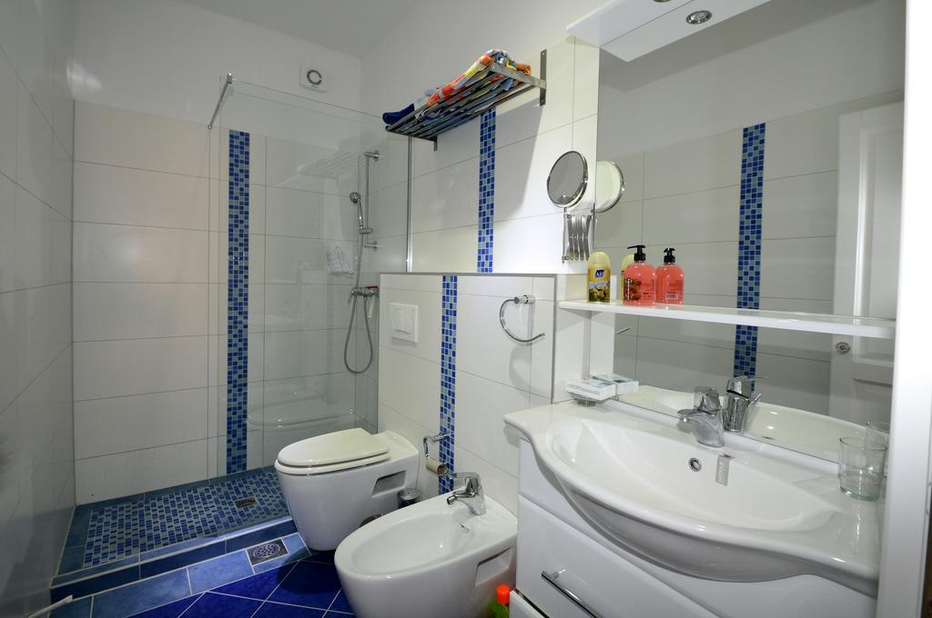 Apartments Villa Mimi Višnjan Quarto foto