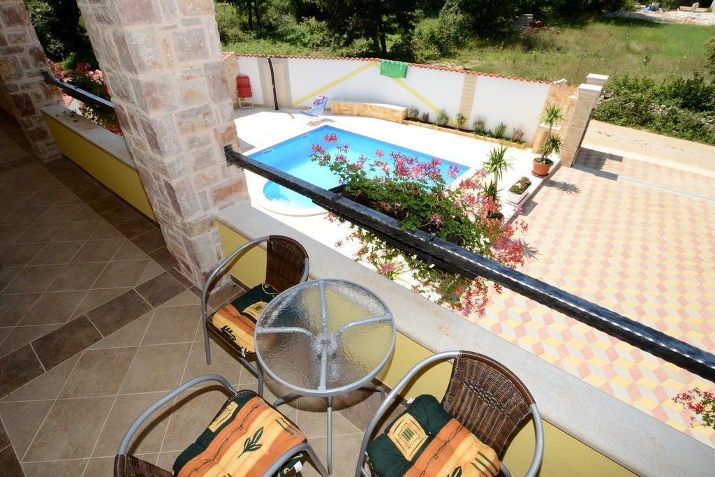 Apartments Villa Mimi Višnjan Quarto foto